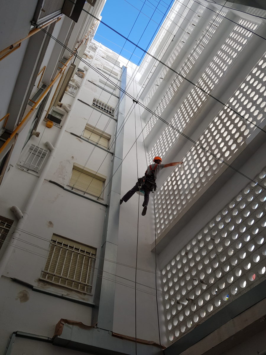 trabajosVerticalesEnSevillaPatiosInteriores